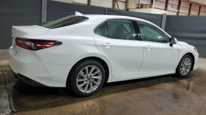 Toyota Camry  2023