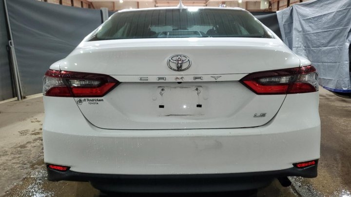 Toyota Camry  2023