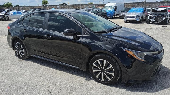 Toyota Corolla  2024