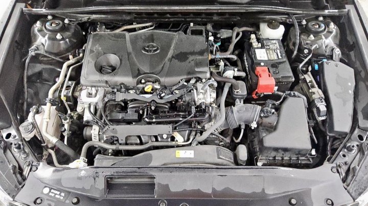 Toyota Camry  2021
