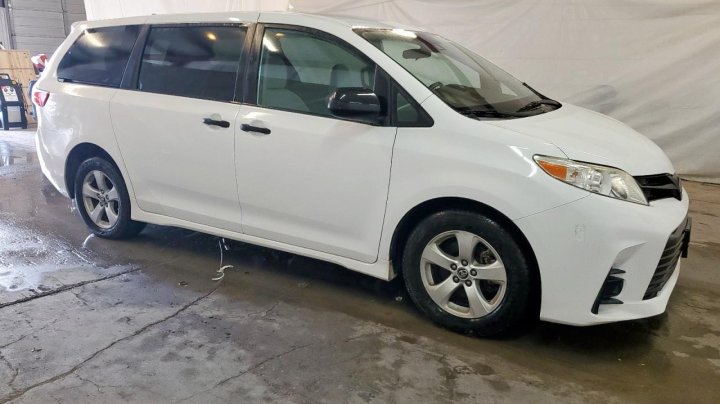 Toyota SIENNA  2020