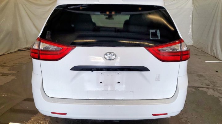 Toyota SIENNA  2020