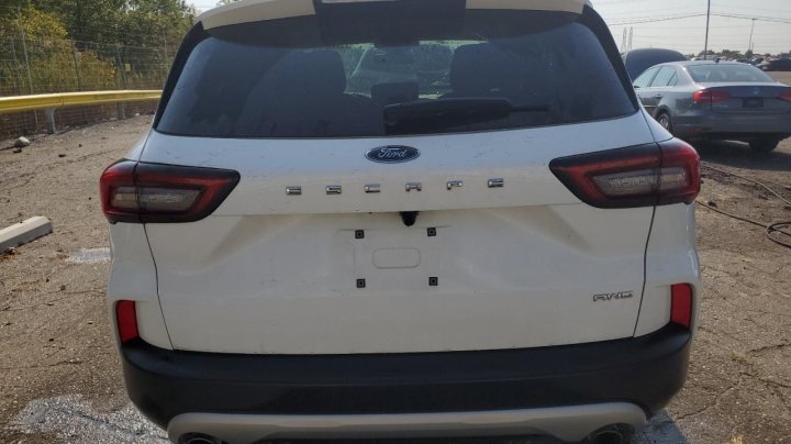 Ford Escape  2023