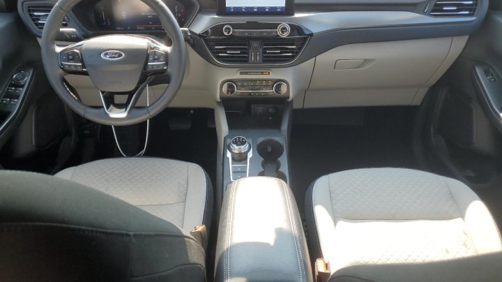 Ford Escape  2023
