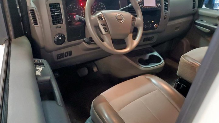 Nissan NV  2018