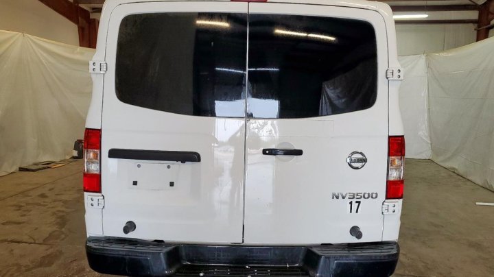 Nissan NV  2018