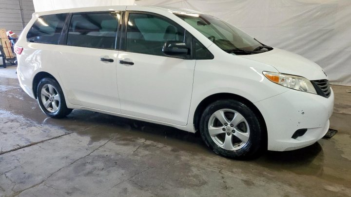 Toyota SIENNA  2017
