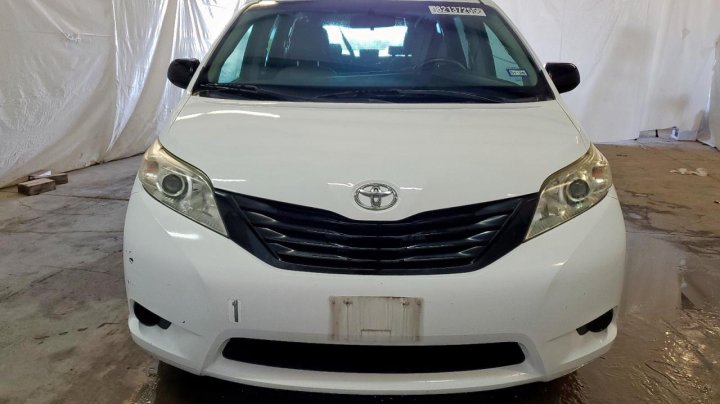 Toyota SIENNA  2017