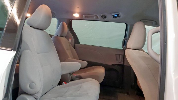 Toyota SIENNA  2017