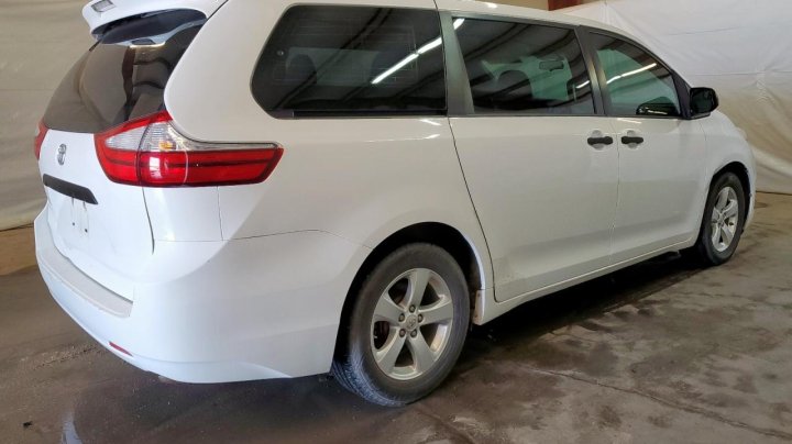 Toyota SIENNA  2017