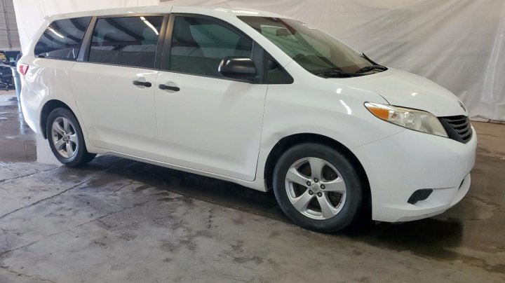 Toyota SIENNA  2017