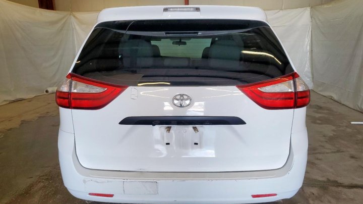 Toyota SIENNA  2017