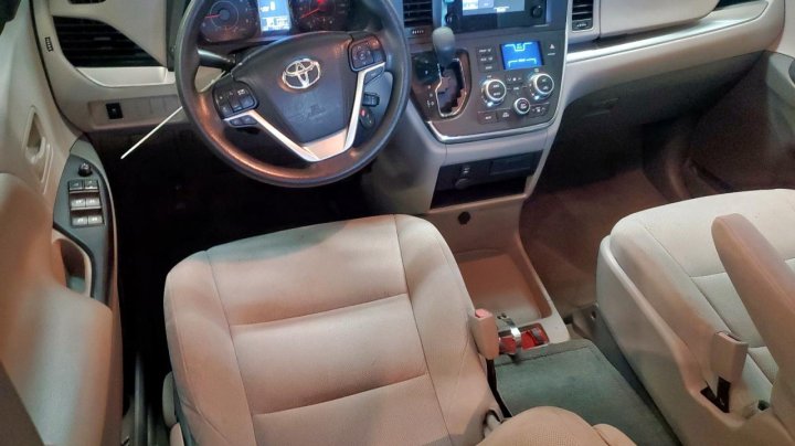 Toyota SIENNA  2017