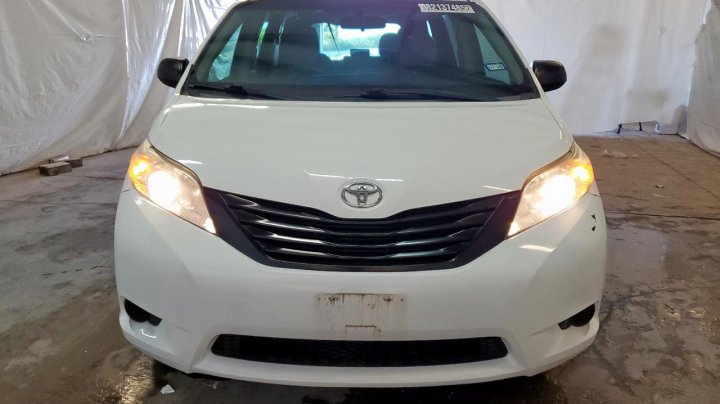 Toyota SIENNA  2017