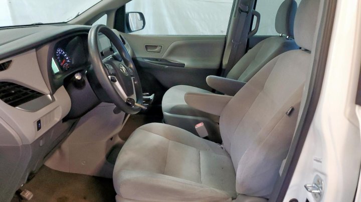 Toyota SIENNA  2017