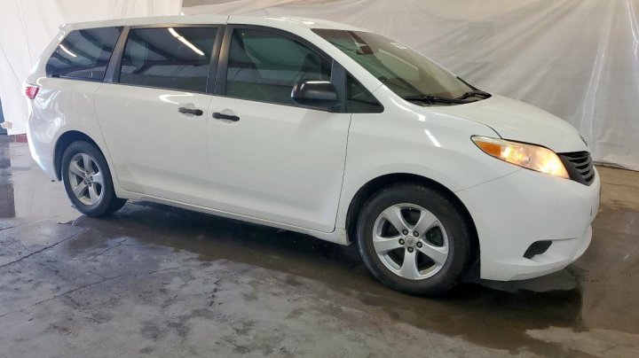 Toyota SIENNA  2017