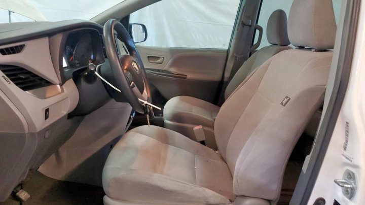 Toyota SIENNA  2017