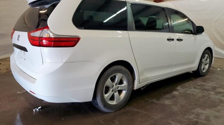 Toyota SIENNA  2017
