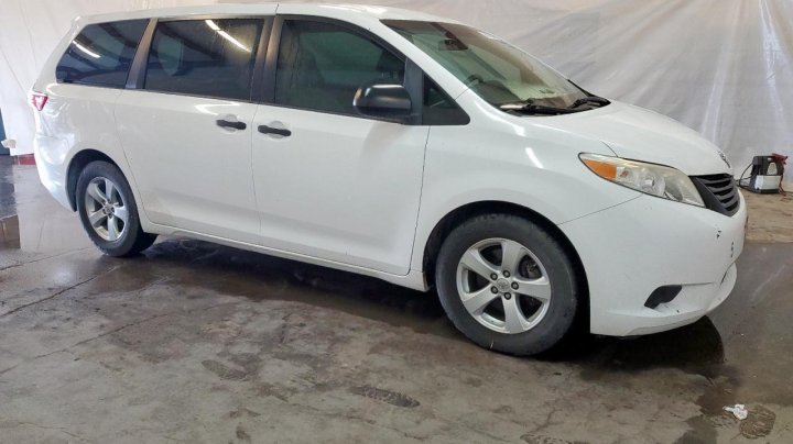 Toyota SIENNA  2017