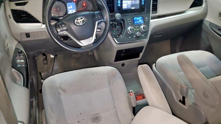 Toyota SIENNA  2017