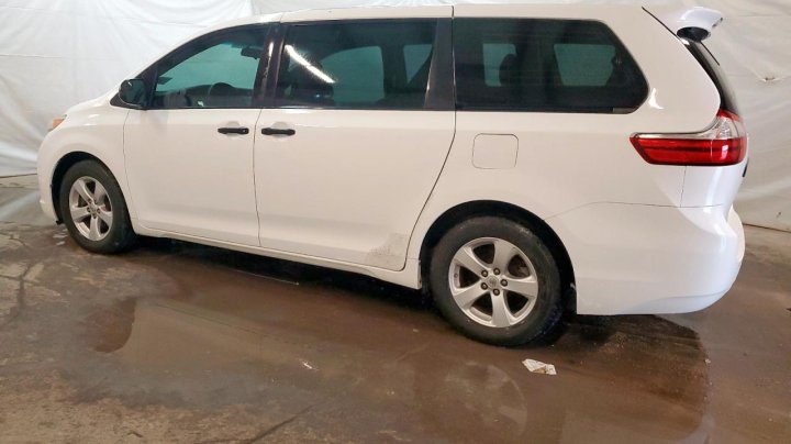 Toyota SIENNA  2017