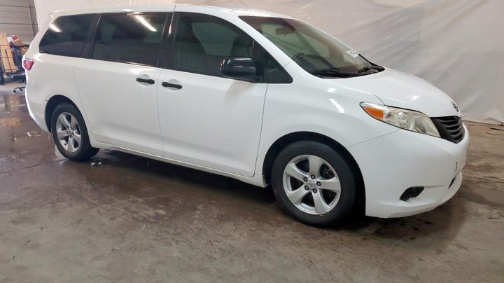 Toyota SIENNA  2017