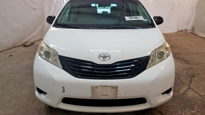 Toyota SIENNA  2017