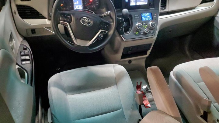 Toyota SIENNA  2017