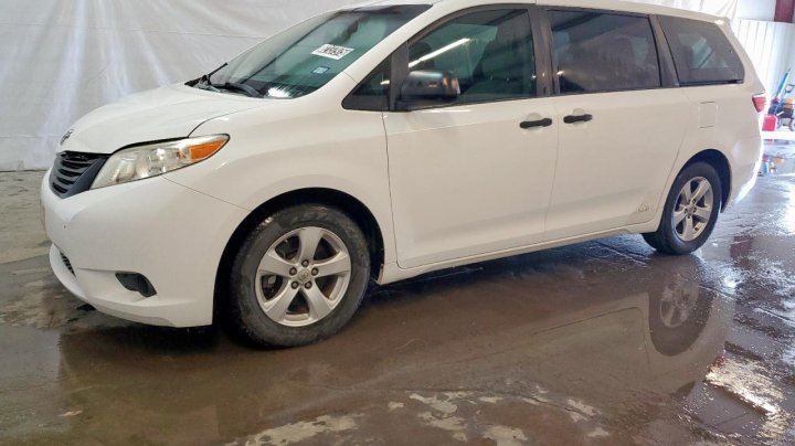Toyota SIENNA  2017