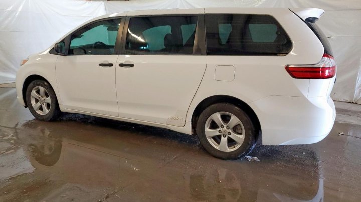 Toyota SIENNA  2017