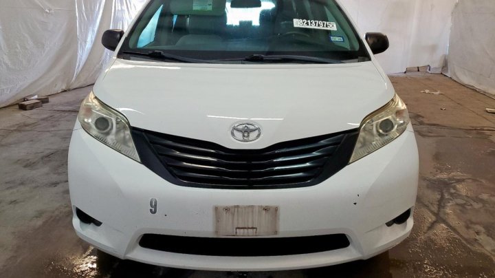 Toyota SIENNA  2017