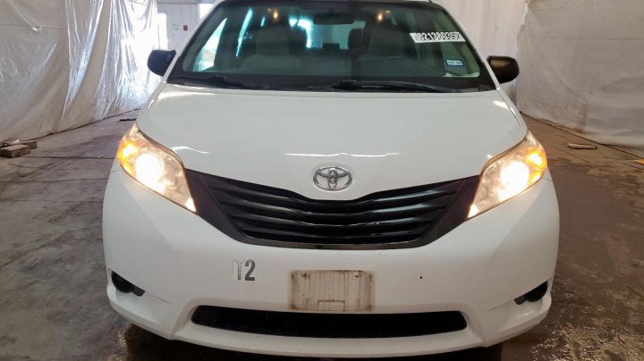 Toyota SIENNA  2017