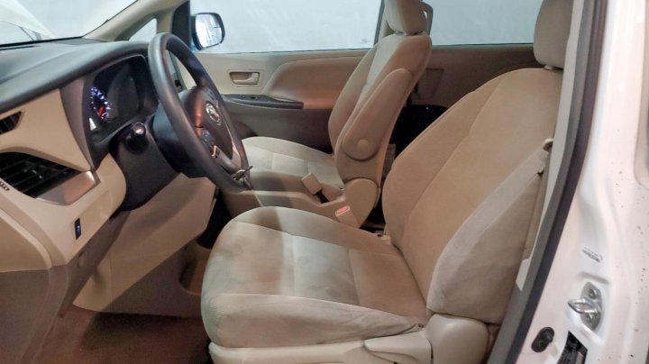 Toyota SIENNA  2017