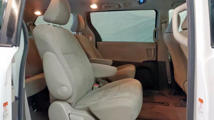 Toyota SIENNA  2017