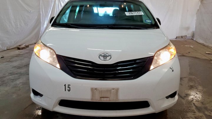 Toyota SIENNA  2017