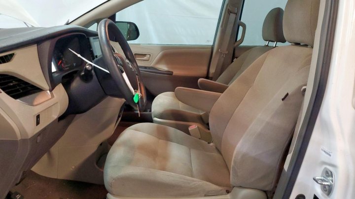 Toyota SIENNA  2017