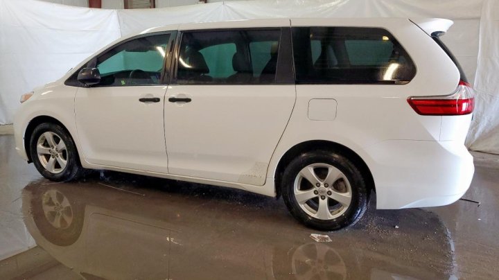 Toyota SIENNA  2017