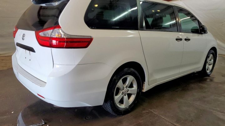 Toyota SIENNA  2017