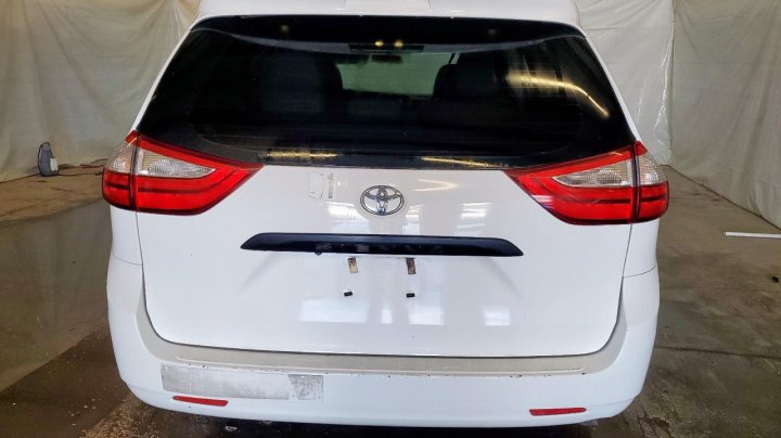 Toyota SIENNA  2017