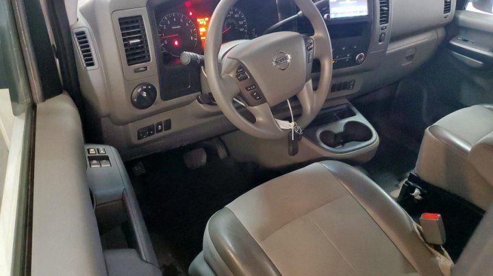 Nissan NV  2020