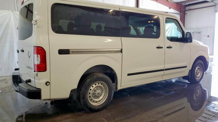 Nissan NV  2020
