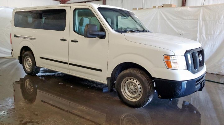 Nissan NV  2020