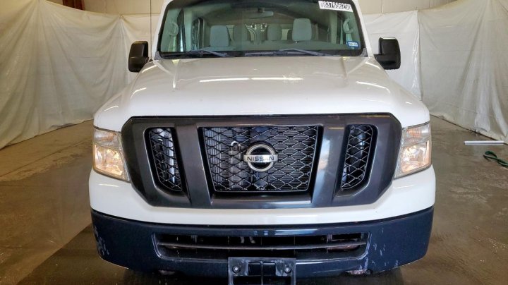 Nissan NV  2020