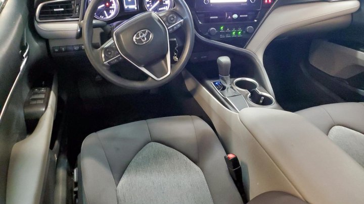 Toyota Camry  2021