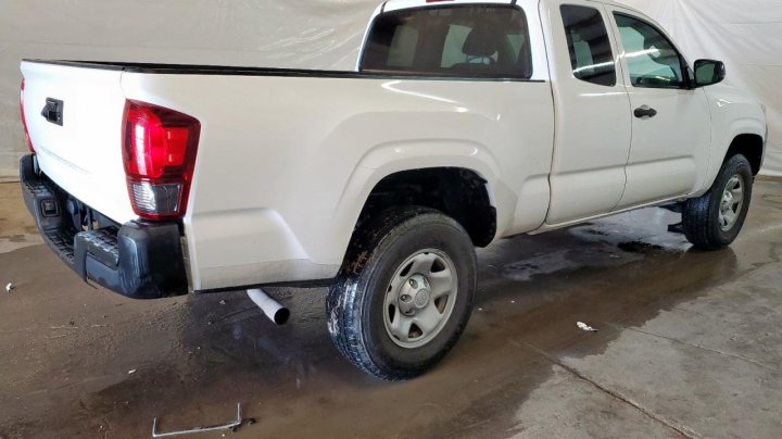 Toyota TACOMA  2021