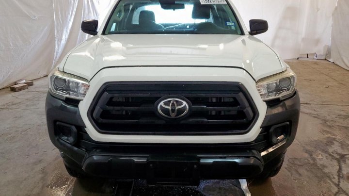 Toyota TACOMA  2021