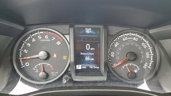 Toyota TACOMA  2021