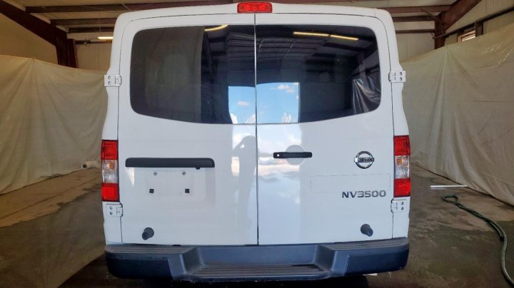 Nissan NV  2020