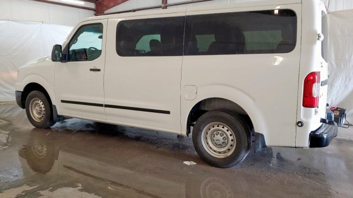 Nissan NV  2020