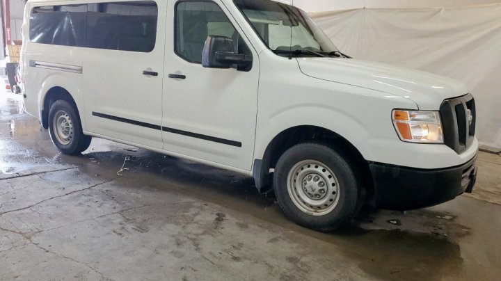 Nissan NV  2020
